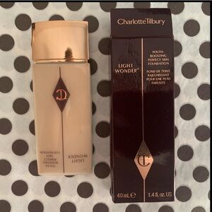 Charlotte Tilbury Light Wonder Foundation